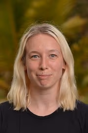 w-3xs | Portrait of Kim Kim Euler